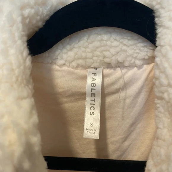 Fabletics Nelly Mixed Cozy Cream Sherpa 1/2 Zip Pullover Size Small - Picture 10 of 12